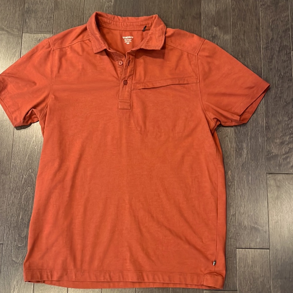 Toad & Co Men’s Rusty Red Organic Cotton Blend Short Sleeve-Size M